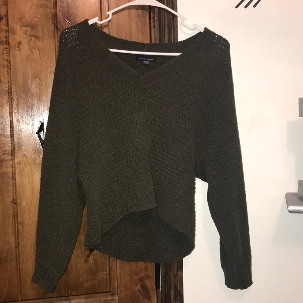 cropped american eagle sweater TRADE